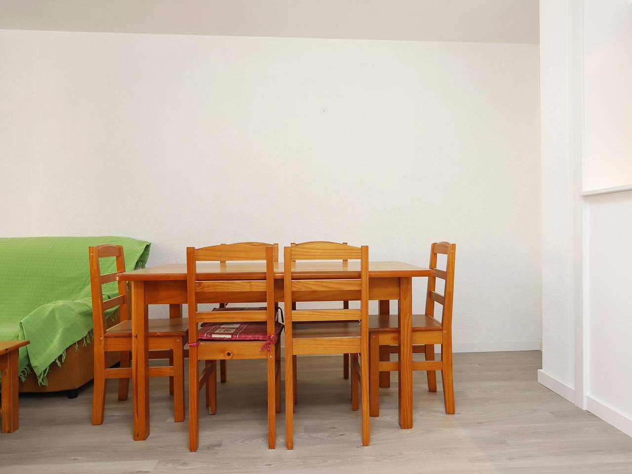 Entire apartment, Seaside Apartment with 4 Pools and Private Parking in Torredembarra, Costa Dorada