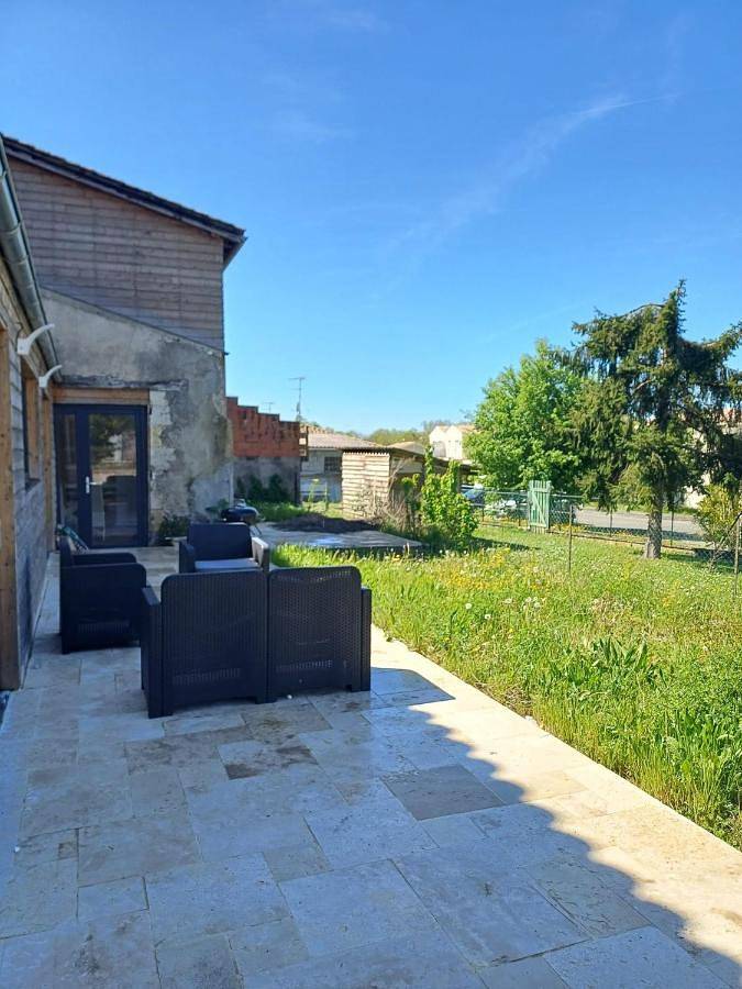 Appartement entier, Maison avec jardin 4 pers, 2 lits, billard, wifi, clim in Foulayronnes, Quercy