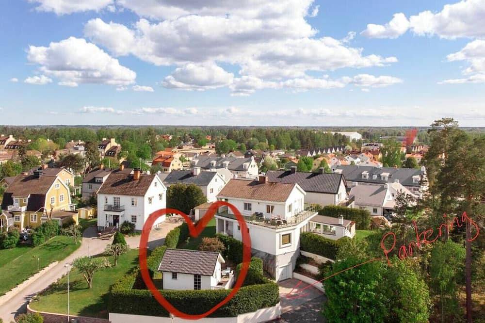Private mini-villa with patio in Katrineholm, Södermanland