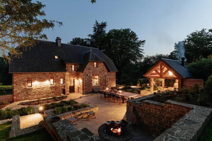 Location de vacances pour 8 personnes, avec jardin et terrasse ainsi que jacuzzi et sauna à Momignies - 4