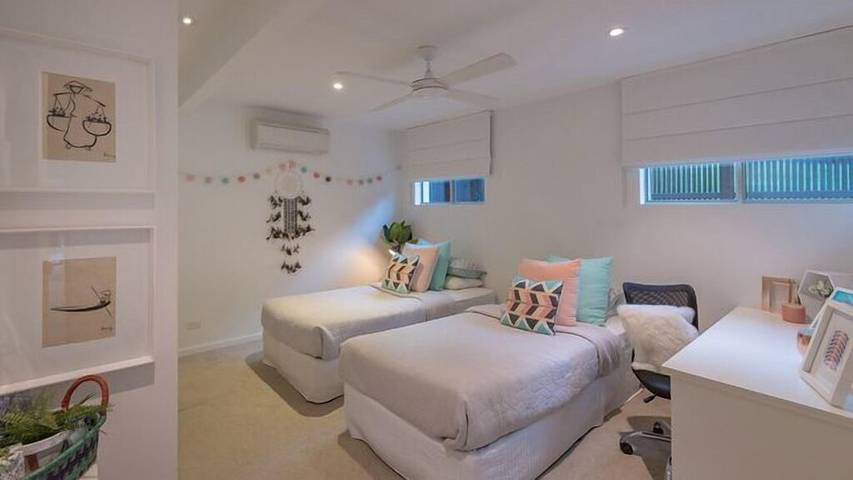 Holiday home for 6 people, with garden and balcony in Sunshine Beach