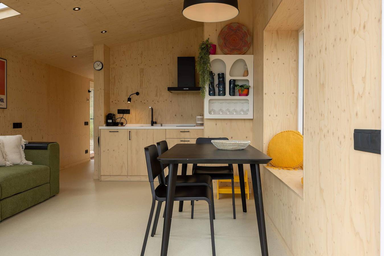Stylish tiny house for 6 near the sea in Westkapelle | Zeeuwse Liefde – Tiny House 16 in Westkapelle, Walcheren