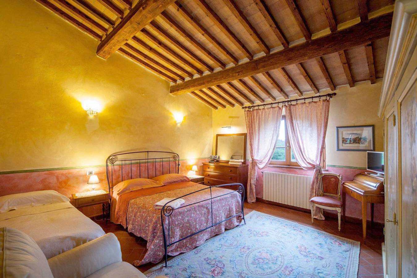 Panorama-Villa in sanften Hügeln der Toskana, gut angebunden, jeden Tag neu anreisen in Chiusi, Chianti