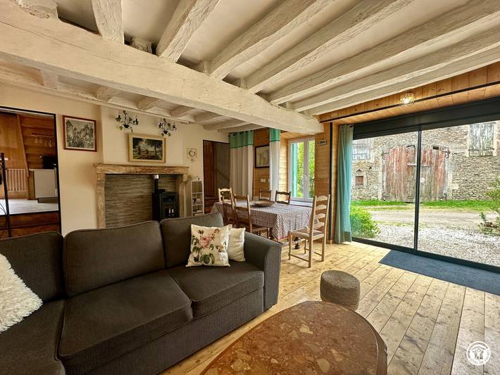 Gîte pour 6 personnes, avec Terrasse et Jardin à Dompierre-en-Morvan