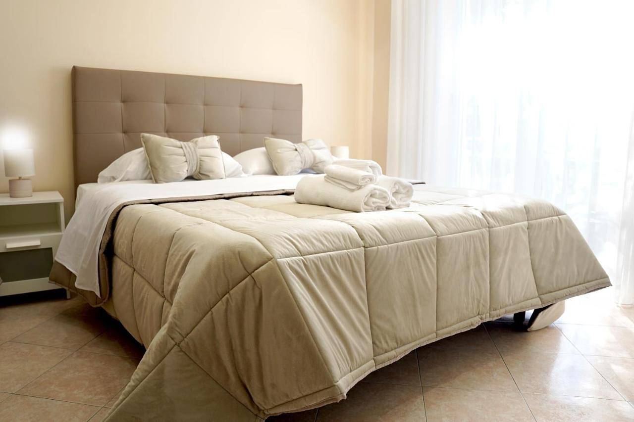 Double Room with Private Bathroom in Scafati, Parc national du Vésuve