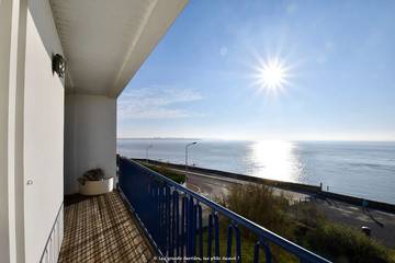 Gîte pour 6 personnes, avec balcon dans Plage du Chay