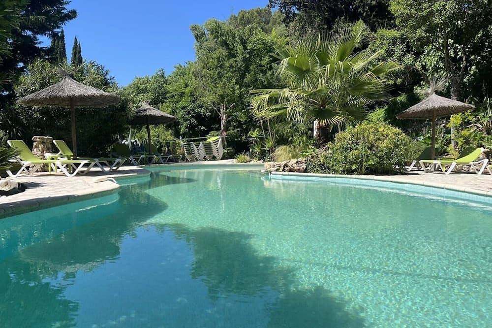 Holiday Home \"Domaine Saint Amour - Au Lac\" with Lake View, Shared Pool & Wi-Fi in Trans-en-Provence, Draguignan region