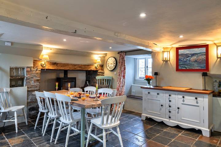 Villa for 9 people, with garden, with pets in Devon