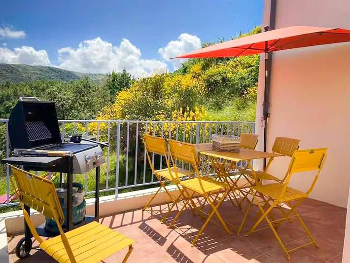 Chambre d’hôte pour 2 personnes, avec jardin ainsi que terrasse et vue, animaux acceptés