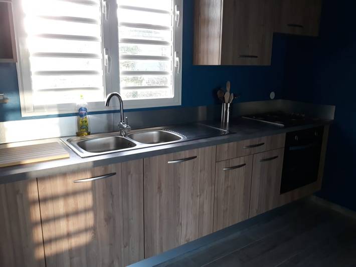 Location de vacances pour 4 personnes, avec terrasse et piscine à Le Moule - 3