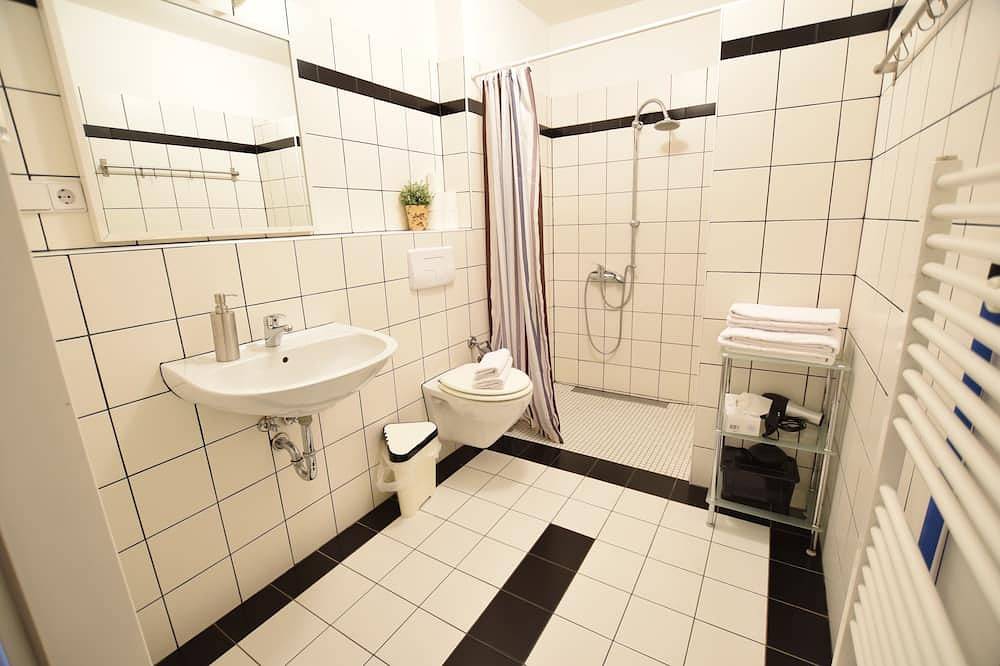 Ganze Wohnung, Fewo im Herzen Kreuzberg,Loft,Kunst,Kneipen,Bars,Nachtleben,Wifi,bis 4 Personen in Kreuzberg Berlin, Berlin