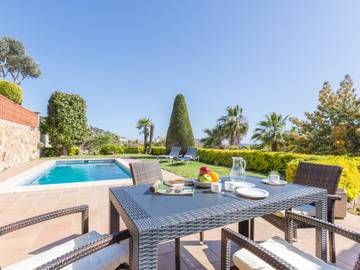 Finca voor 6 Personen in Blanes, Costa Brava, Afbeelding 1