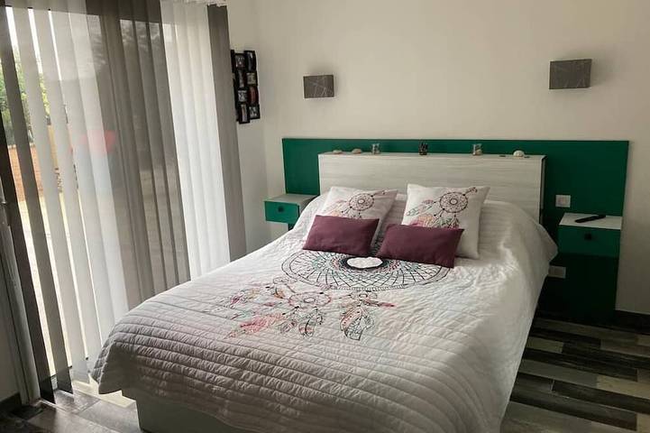 Location de vacances pour 4 personnes, avec jardin à Saint-Georges-du-Bois (Sarthe) - 4