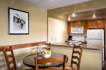 Glamping for 4 Guests in Whistler, Whistler Blackcomb, Picture 2