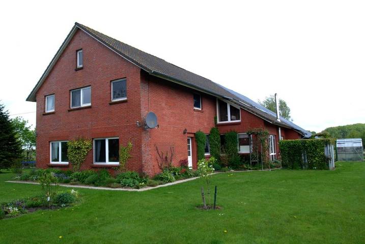 Ferienwohnung für 4 Personen, mit Terrasse und Garten sowie Ausblick in Neuwesteel