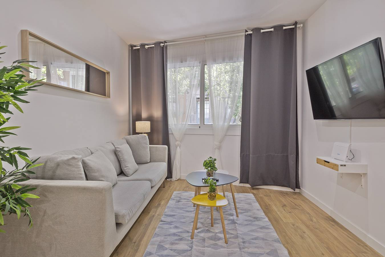 Entire apartment, Ref. 397155 in Barcelona Centre, Barcelona