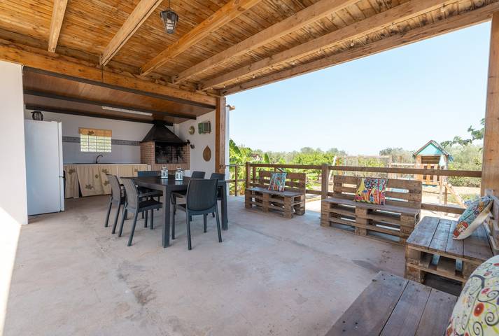 Casita de campo 'Masía Punta L'abat' con vistas a la montaña, piscina privada y terraza privada in La Aldea, Delta del Ebro