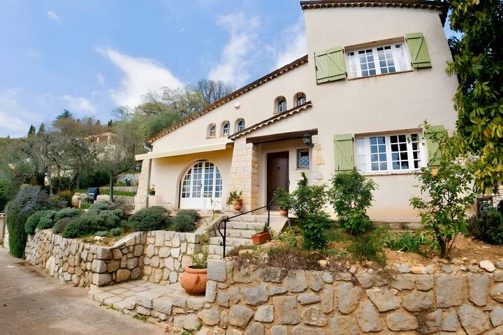 Chambre d’hôte pour 2 personnes, avec jardin et vue sur le lac dans les Alpes maritimes - 4