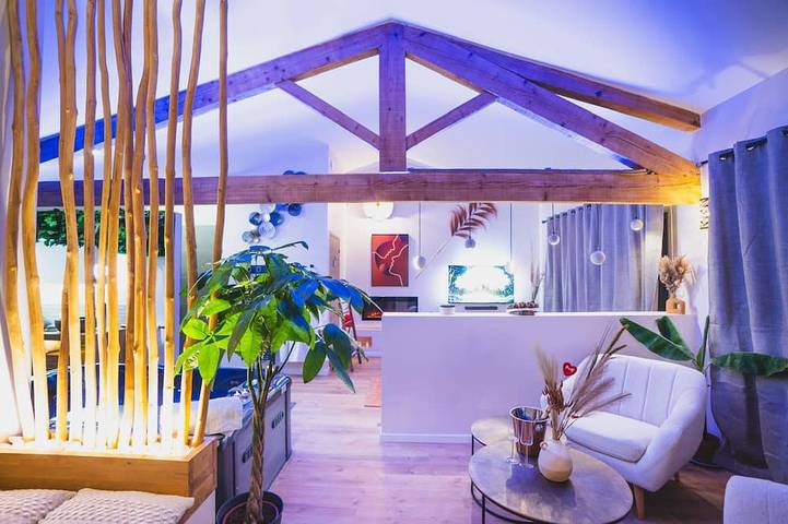 Apartamento entero, Suite Privada En La Provenza – Piscina, Jacuzzi Y Sauna Privados in Cabannes, Region de Arles