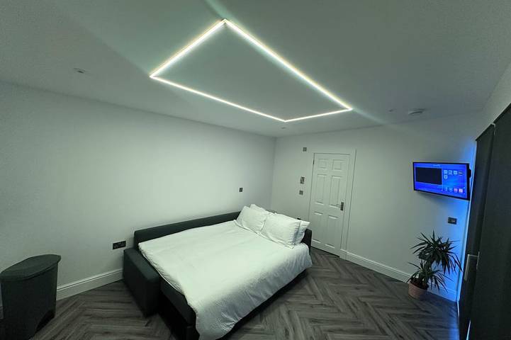 Ganze Wohnung, 'The Garden Room' Studio, Sleeps 2 - Wifi, Parking in Edinburgh, Edinburgh und Lothian