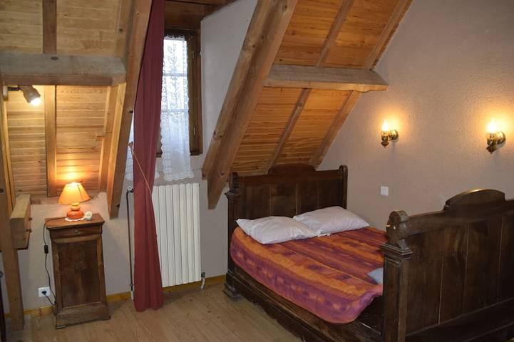 Location de vacances pour 5 personnes, avec terrasse et jardin, animaux acceptés à Valprionde - 3