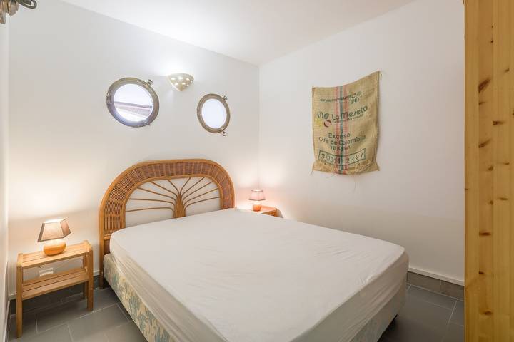 Appartamento intero, La Piscine - Front de mer - Appt pour 6 climatisé avec piscine in Isola Rossa (Francia), Calvi e dintorni