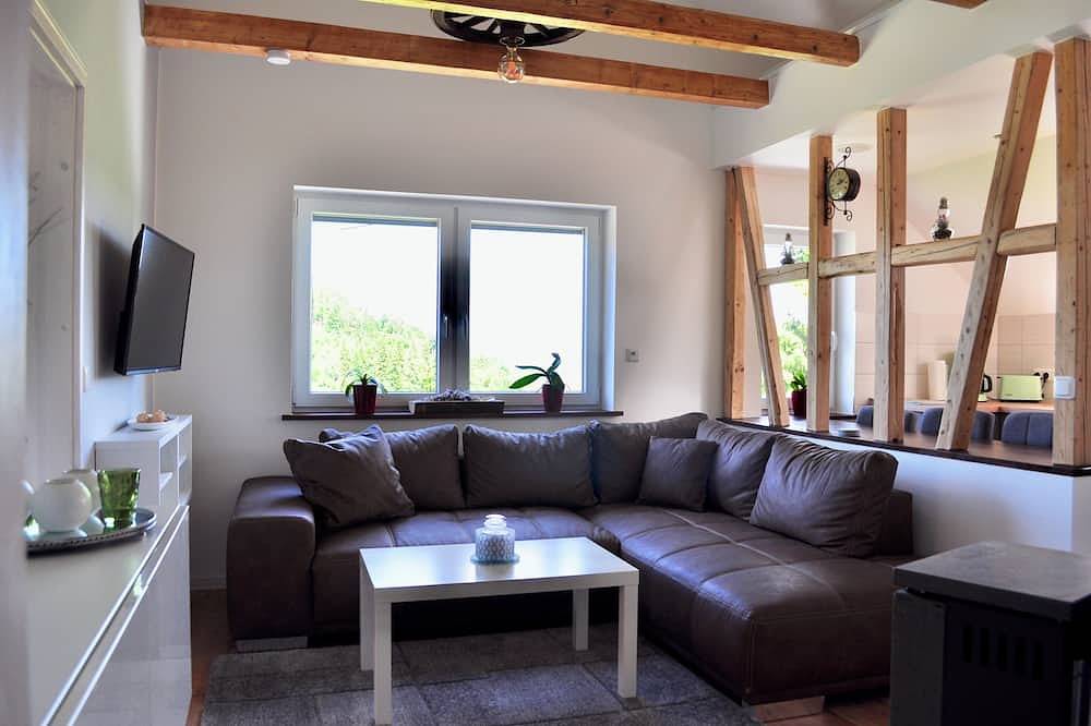 Geheel appartement, Cozy apartment with fireplace and wonderful view of the Thuringian mountains in Gehlberg, Rennsteig (weg)