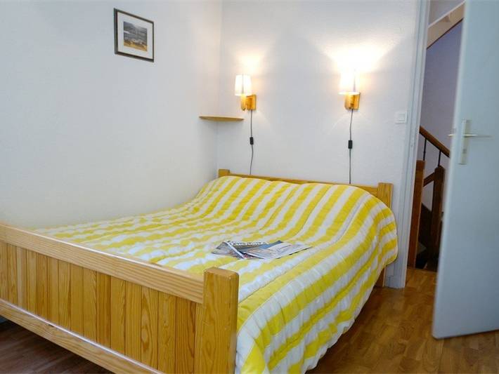 Luchon: Maison 3 Chambres avec Jardin et Terrasse, Proche Marché & Télé-cabine - Animaux Admis in Luchon-Superbagnères, Bagnères-de-Luchon