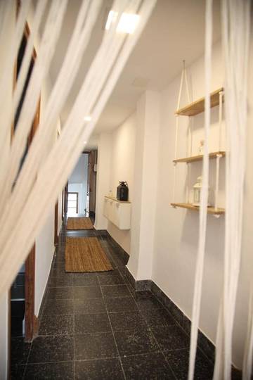 Gîte pour 6 personnes, avec terrasse et vue, animaux acceptés à Montanejos