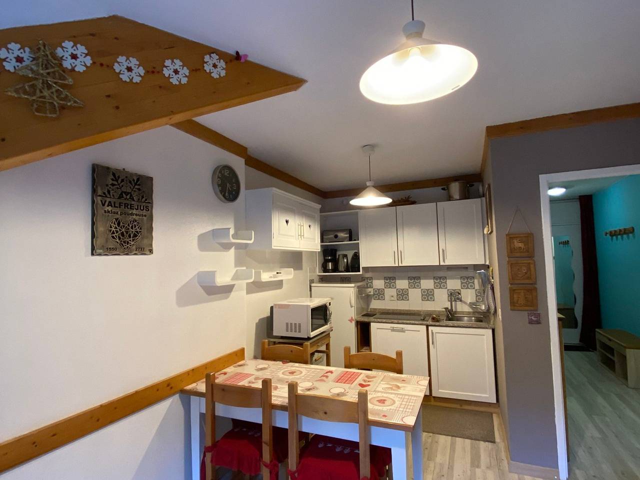 Apartamento entero, Apartamento acogedor para 6 en pistas, cerca de comercios, Modane in Valfréjus, Modane