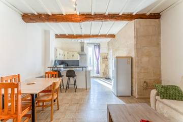 Appartement De Vacances pour 5 Personnes dans Nîmes, Région de Nîmes, Photo 2