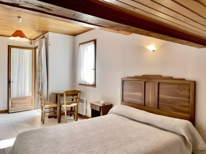 Gîte pour 4 personnes, avec jardin à Saint-Pompont
