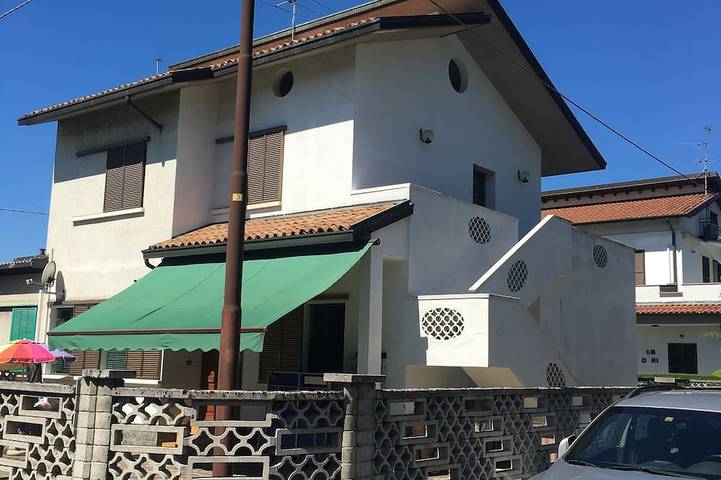 Ferienwohnung für 7 Personen, mit Balkon und Garten in Bergamo