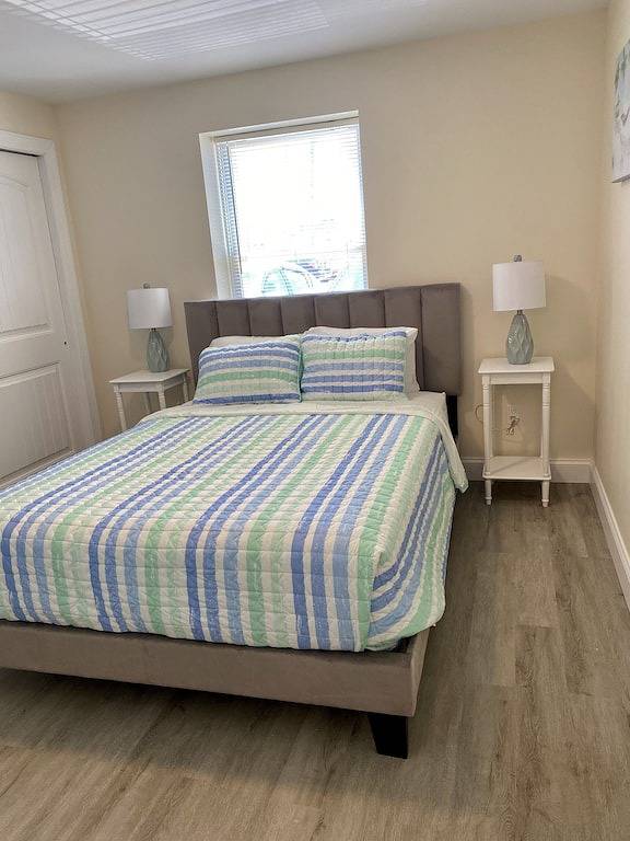 Ganze Wohnung, Beach Block Coastal • 3Br Condo • Steps to Boardwalk • Parking & Badges in Toms River, Ocean County