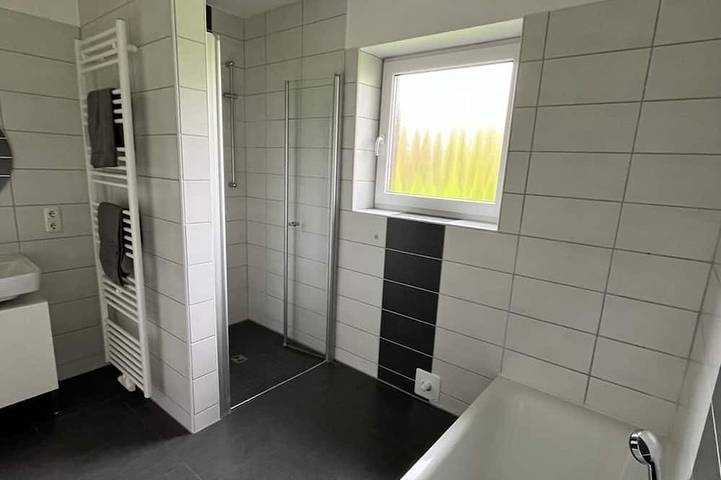 Ferienwohnung für 6 Personen, mit Garten in Nordenham - 4