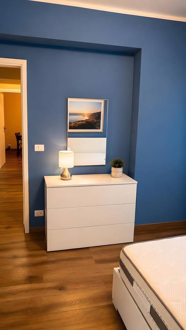 Appartement entier, Appartement 'Casa Blu' avec terrasse privée et Wi-Fi in Torregrotta, Province de Messina