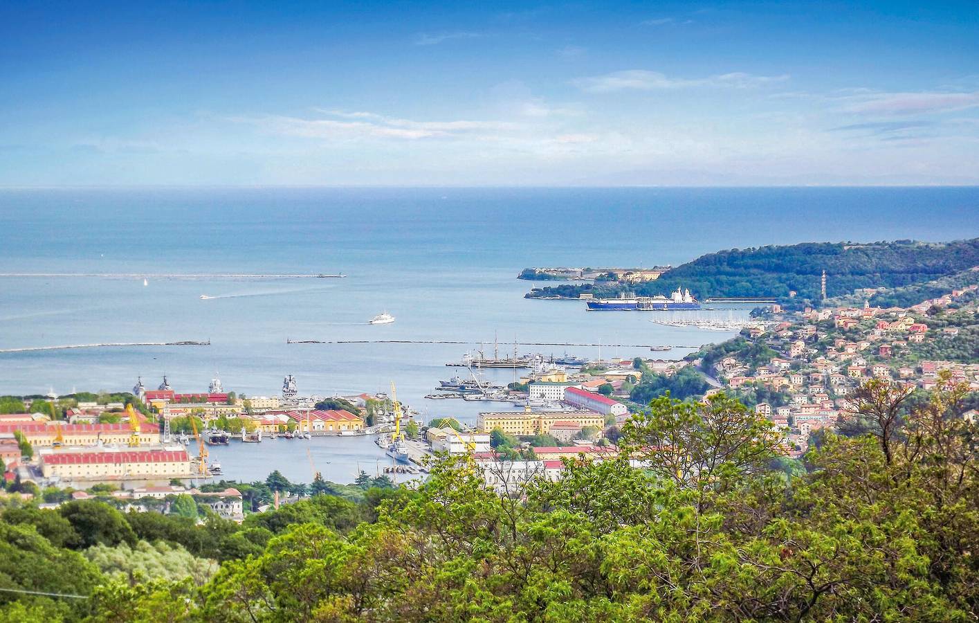 Appartement de vacances entier, Appartement confortable avec Wi-Fi et cuisine, à 1,5 km du bord de mer et du centre-ville in La Spezia (Ville), La Spezia