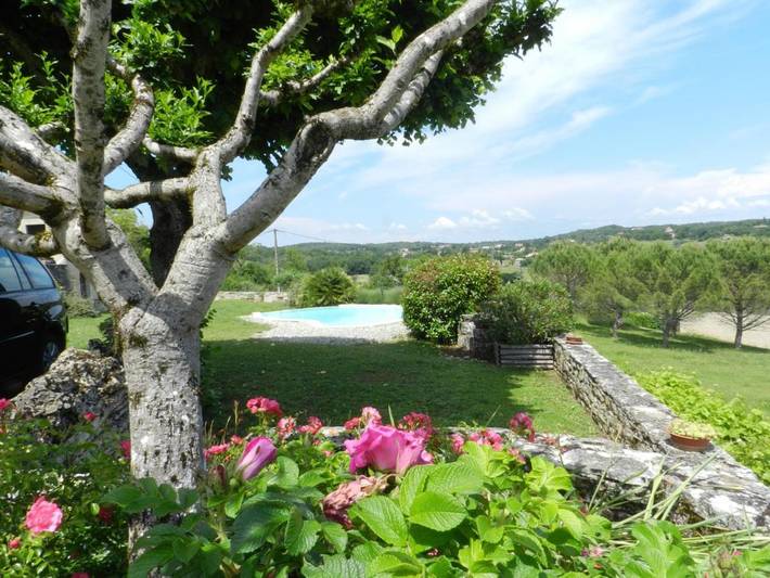 Location de vacances pour 10 personnes, avec piscine ainsi que jardin et terrasse à Crayssac - 3