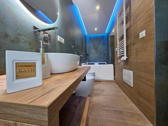 Appartamento per 4 persone, con idromassaggio e balcone a Caserta