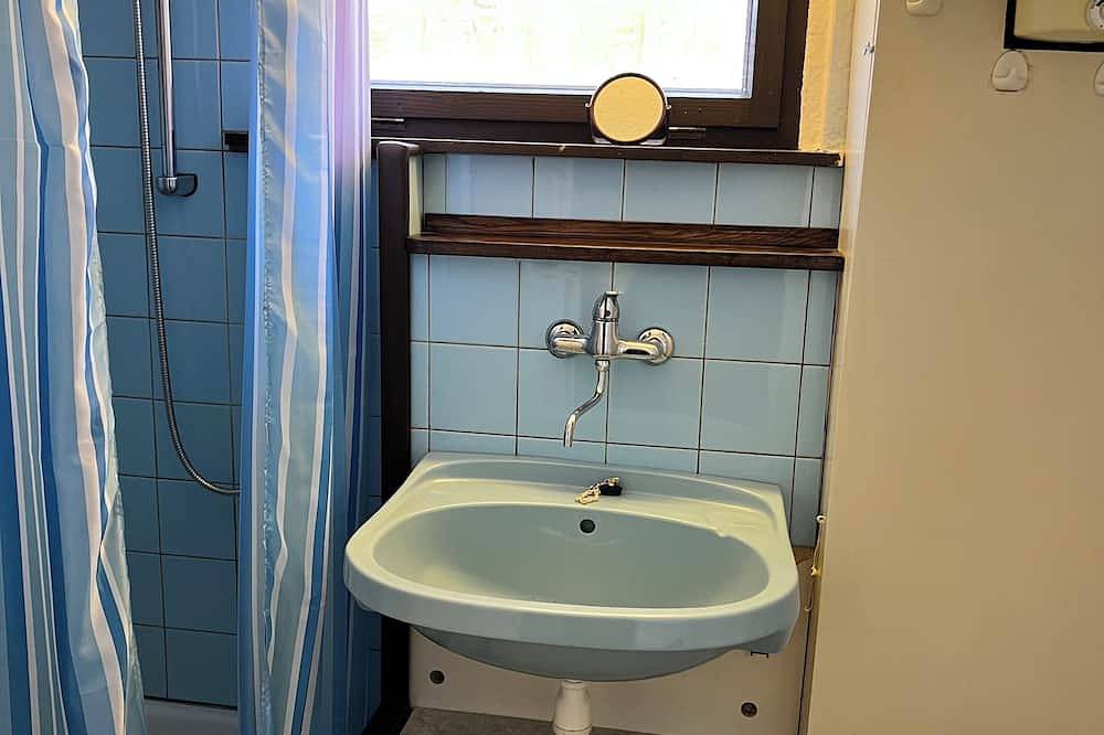 Gemütliche Berghütte mit Kamin und Sauna im Erzgebirge nahe Schwarzwassertal in Pobershau, Marienberg