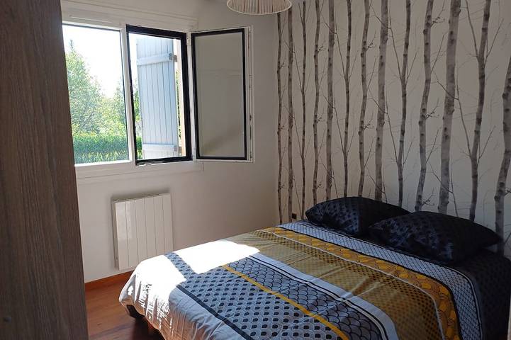 Villa tout confort avec piscine à la campagne in Foissiat, Région de Bourg-en-Bresse
