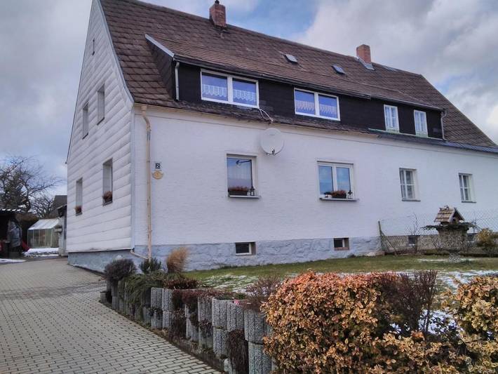 Ferienwohnung für 2 Personen, mit Garten und Ausblick in Selb