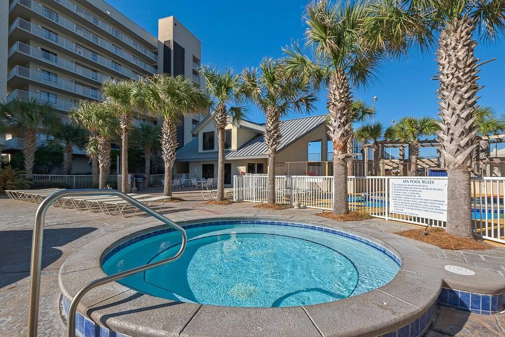 Ganze Wohnung, ⭐Stunning Gulf Views~Steps 2 Beach~2 Pools + Hot Tub~3Br Mainsail 176⭐ in Tang-O-Mar Beach, Miramar Beach