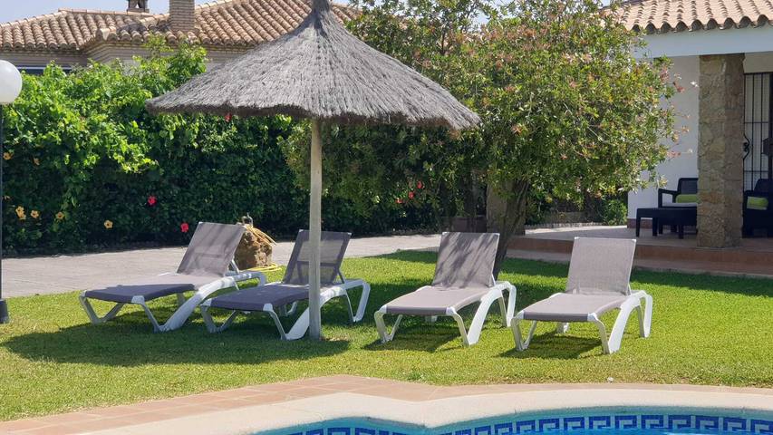 Location de vacances pour 6 personnes, avec piscine et jardin à Conil de la Frontera - 3