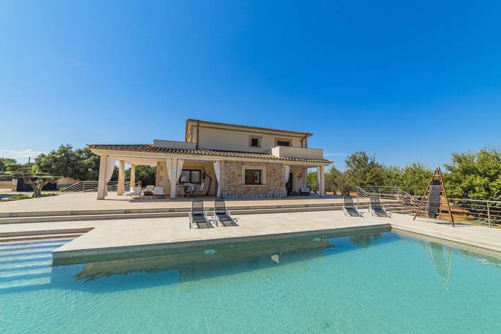 Villa for 10 people, with terrace and sauna as well as garden - 1