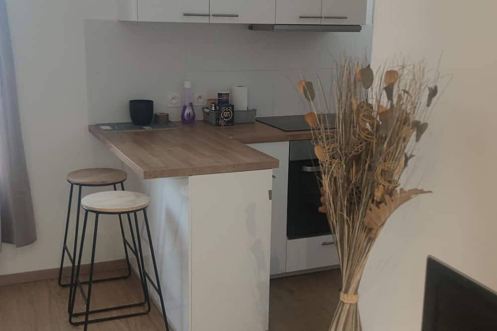 Appartement entier, Appartement T2 Chic and white avec Wifi in Livry-Gargan, Seine-Saint-Denis