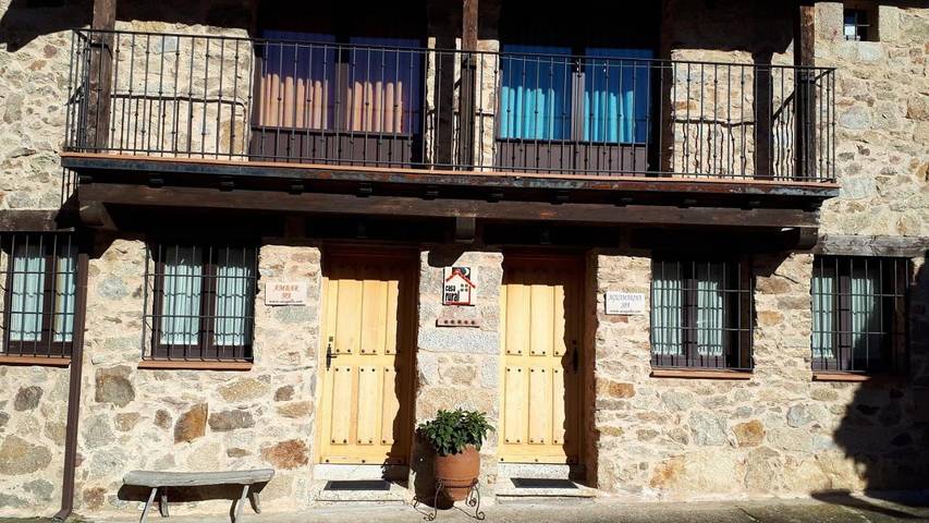 Casa de vacaciones para 2 personas, con Balcón y Jacuzzi además de Terraza y Sauna en Provincia de Ávila - 3