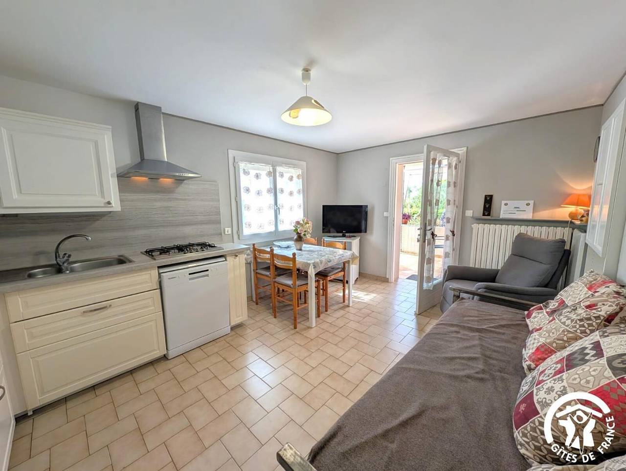Chez Jeanne in Villeveyrac, Côte méditerranéenne (France)