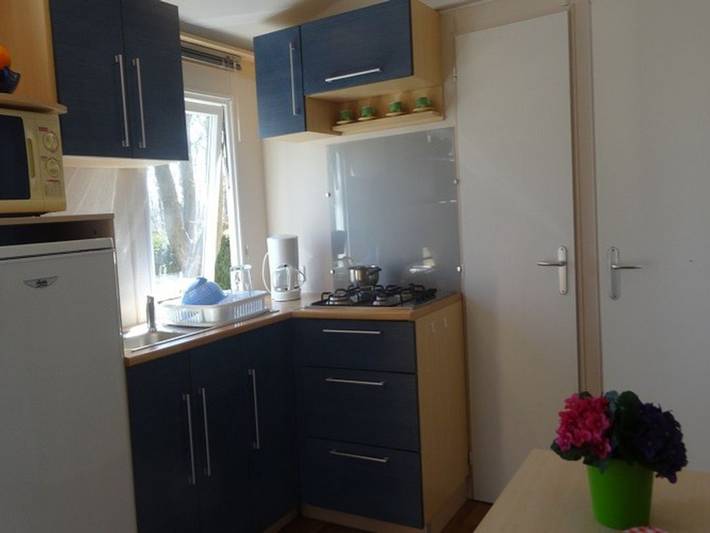 Mobil home pour 8 personnes, avec terrasse et piscine à Payrac - 4