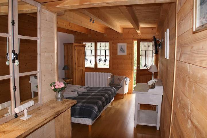 Gîte pour 18 personnes, avec jardin à Ugine - 4